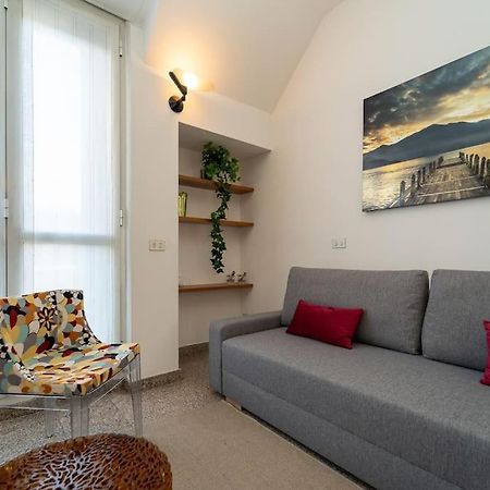 5 Giornate Apt Con Terrazzo E Garage Privato Milão Exterior foto
