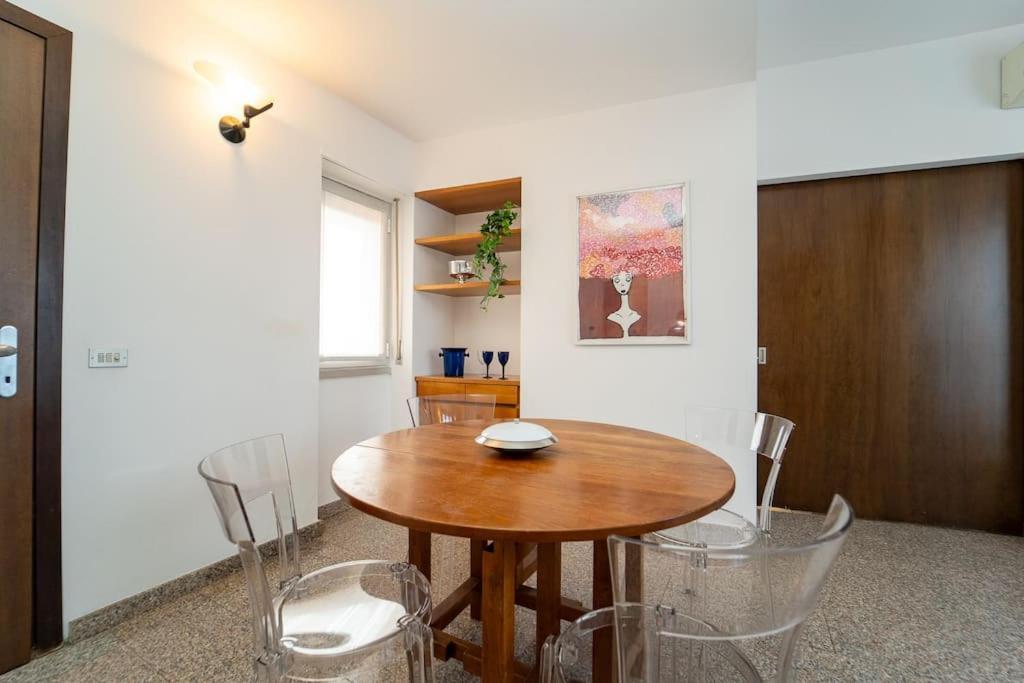 5 Giornate Apt Con Terrazzo E Garage Privato Milão Exterior foto